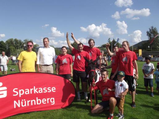 Sieger des "39" Eselrennen Django,s Nicki